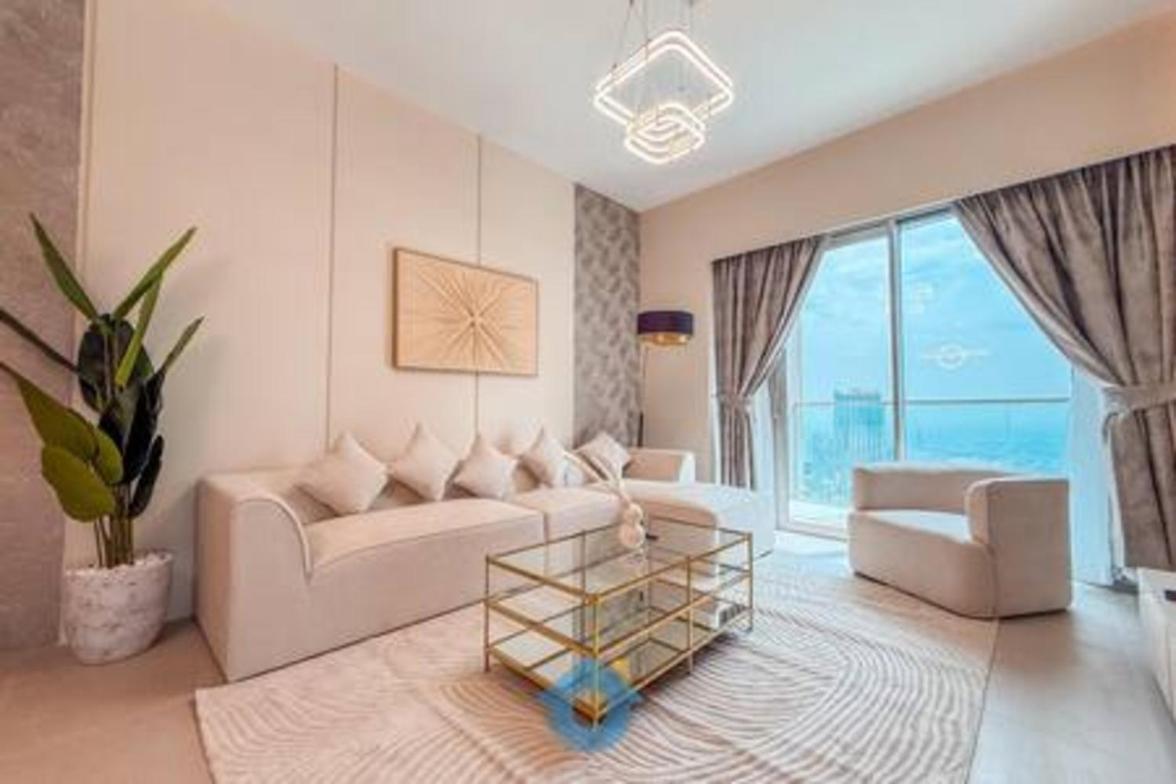 5610gr Sky-high Two Bedroom In Downtown Apartment Dubai