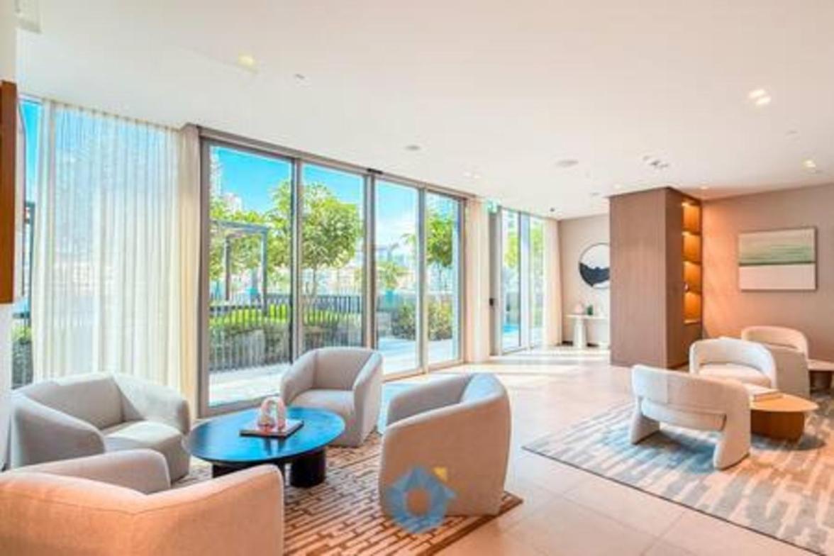 5610gr Sky-high Two Bedroom In Downtown Apartment Dubai