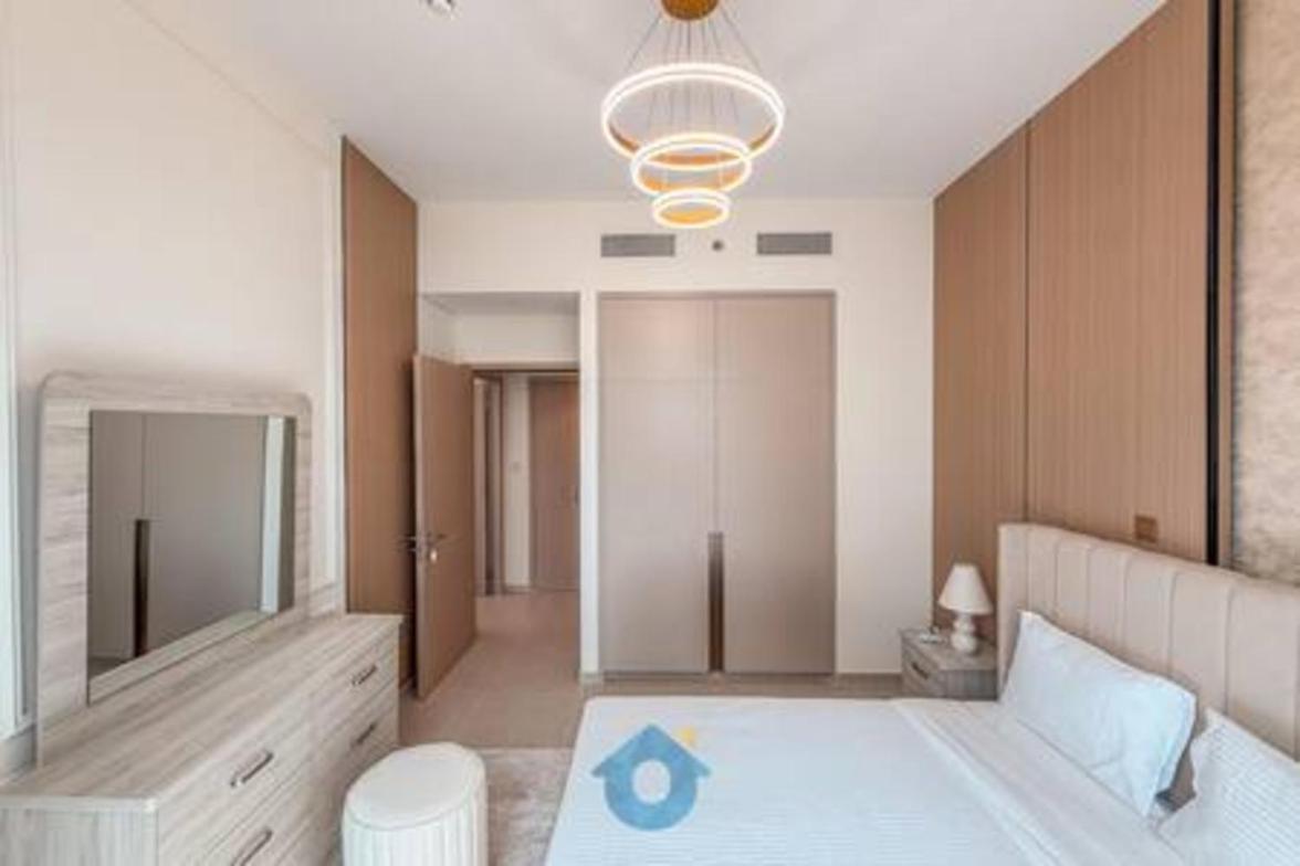 5610gr Sky-high Two Bedroom In Downtown *