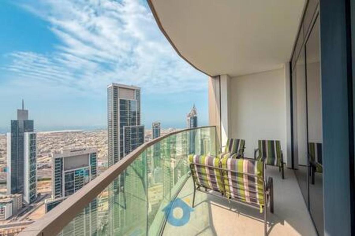 Apartment 5610gr Sky-high Two Bedroom In Downtown